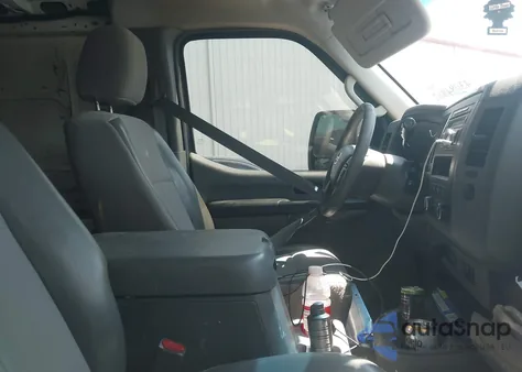 2015 Nissan Nv Cargo Nv2500 Hd Sl V8 из США, поврежденный, VIN 1N6AF0KY1FN802460